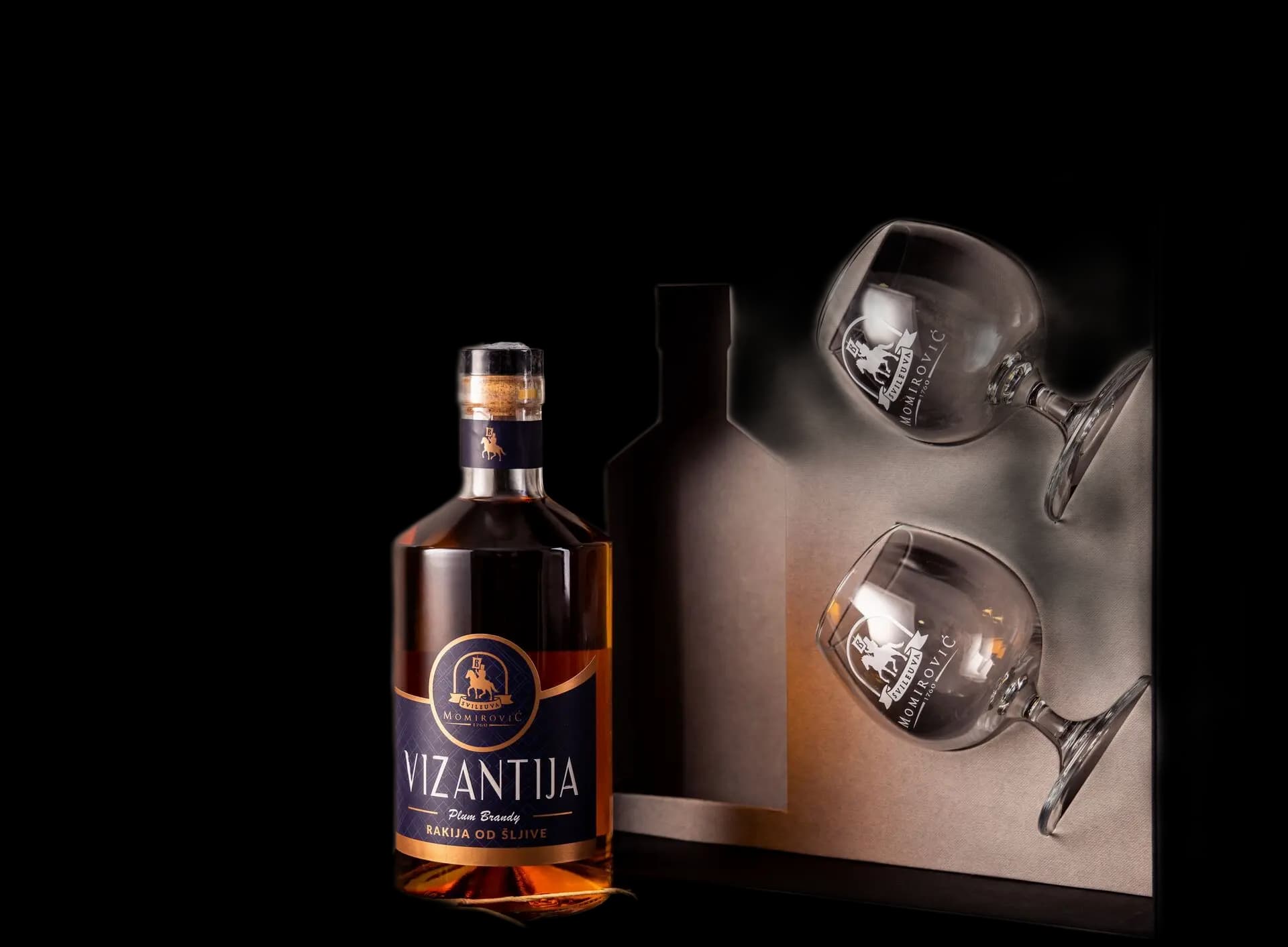 Vizantija sljiva Momirovic gif box sa dve case